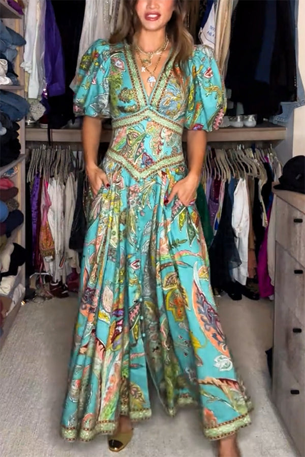 Amelia Quinn | Airy maxi dress with puff sleeves and V-neck